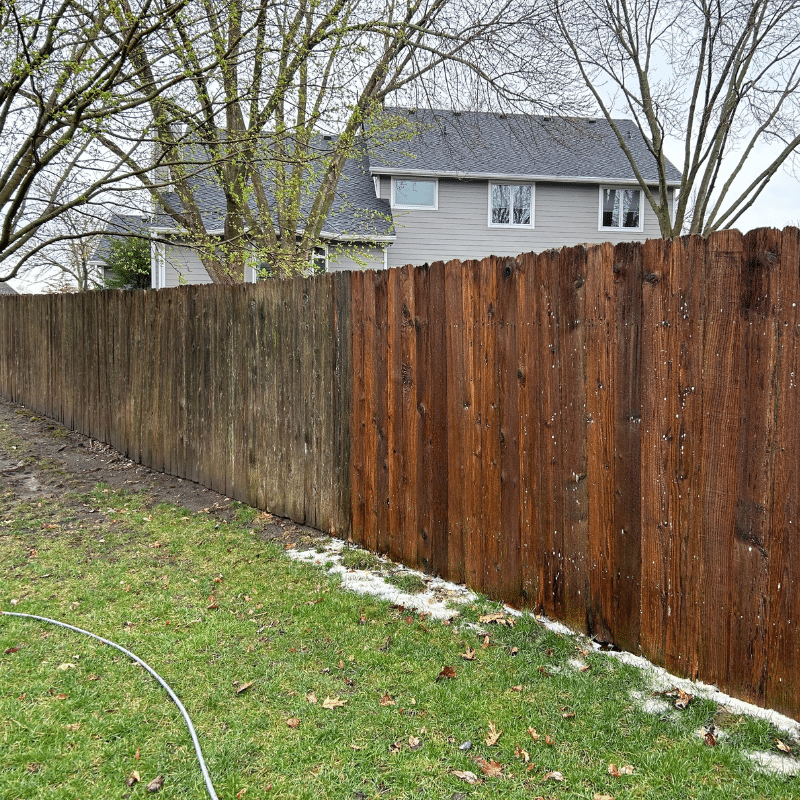 Des Moines, Iowa Fence Cleaning Services